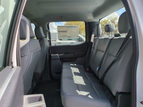 New 2026 Ford F250 XL w/ XL Chrome Package AWD/4WD image 14