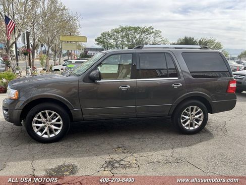 Used 2017 Ford Expedition Limited w/ Equipment Group 301A image 6
