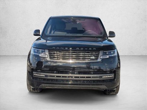 Used 2023 Land Rover Range Rover SE image 2