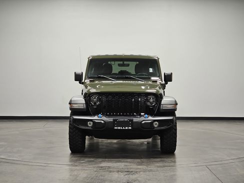 Used 2023 Jeep Wrangler Unlimited w/ 8.4" Radio Group AWD/4WD image 3