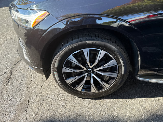Certified 2023 Volvo XC60 B5 Core AWD/4WD image 8