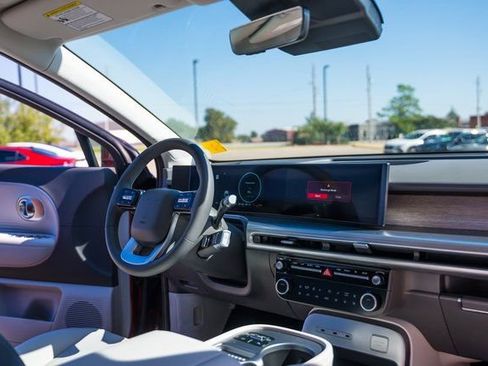 New 2026 Hyundai Ioniq 9 SEL w/ Tow & Go Package image 15