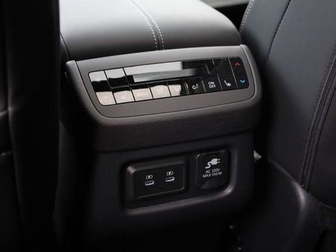 New 2026 Nissan Pathfinder Platinum image 26