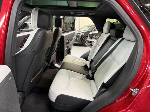 Used 2025 Land Rover Range Rover Sport Autobiography image 14