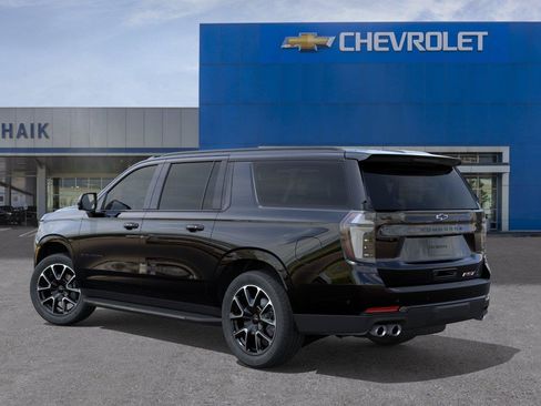 New 2026 Chevrolet Suburban RST w/ Comfort Package AWD/4WD image 3