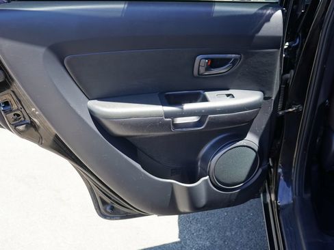 Used 2013 Kia Soul FWD image 24