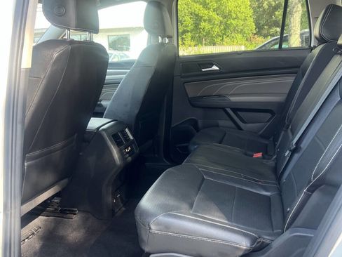 Used 2021 Volkswagen Atlas SE image 21