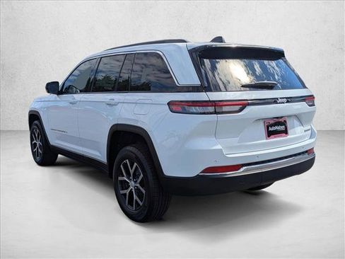 New 2025 Jeep Grand Cherokee Limited image 7