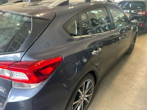 Used 2017 Subaru Impreza 2.0i Limited w/ Moonroof/BSD & Rcta/Eyesight AWD/4WD image 8