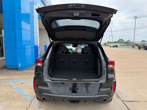 Used 2023 Chevrolet TrailBlazer RS w/ Convenience Package FWD image 11