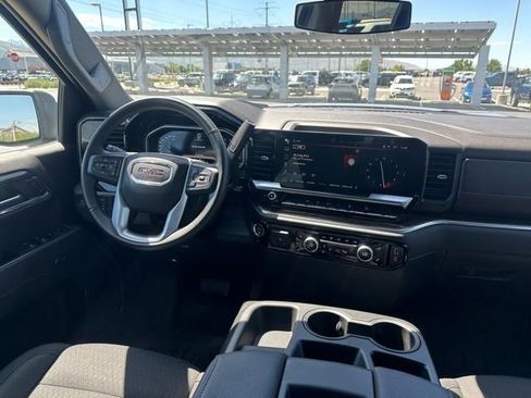 Certified 2024 GMC Sierra 1500 Elevation w/ LPO, Elevation Black Package AWD/4WD image 16