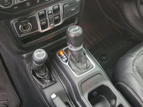 Used 2019 Jeep Wrangler Unlimited Sport S AWD/4WD image 27