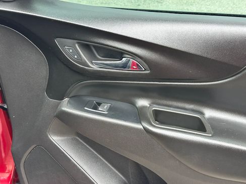Used 2019 Chevrolet Equinox LT image 19