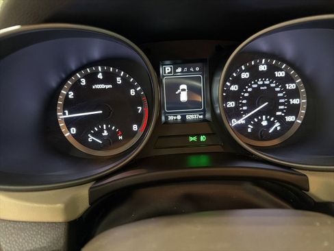 Used 2017 Hyundai Santa Fe Sport image 14