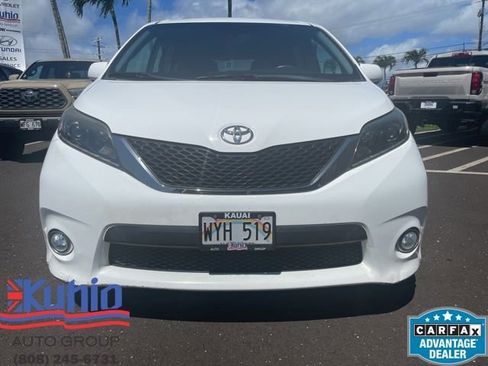 Used 2015 Toyota Sienna SE image 12