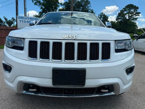 Used 2014 Jeep Grand Cherokee Overland w/ Advanced Technology Group AWD/4WD image 2