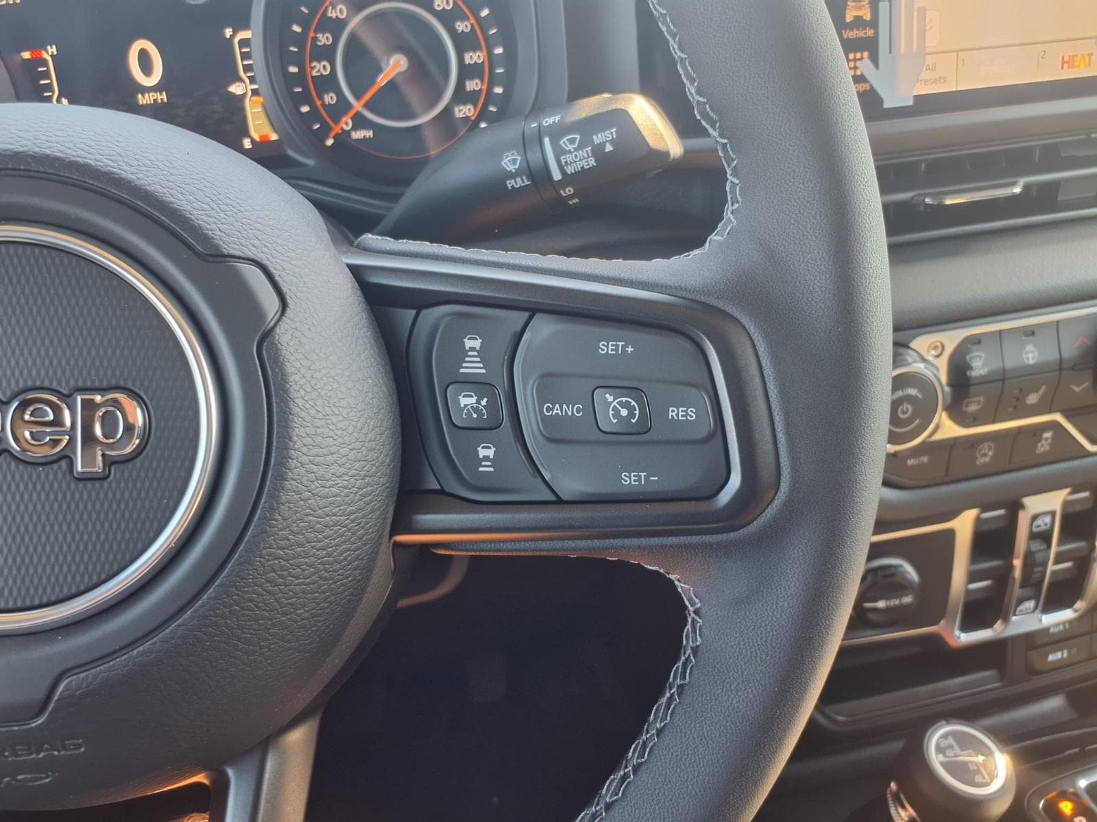 New 2026 Jeep Gladiator Sport AWD/4WD image 13
