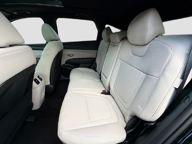 Certified 2026 Hyundai Tucson Limited FWD image 27