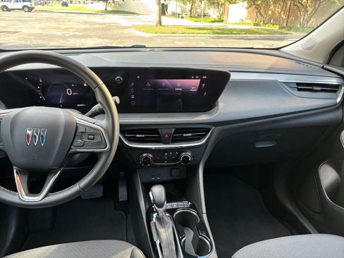 Used 2025 Buick Encore GX Preferred FWD image 28