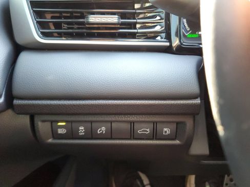 Used 2025 Toyota Camry XSE FWD image 21