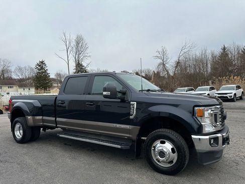Used 2022 Ford F350 Lariat w/ Lariat Value Package image 1