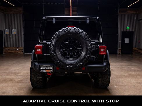 Used 2025 Jeep Wrangler Unlimited Rubicon AWD/4WD image 7