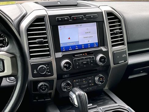 Used 2018 Ford F150 Platinum w/ Equipment Group 701A Luxury AWD/4WD image 7