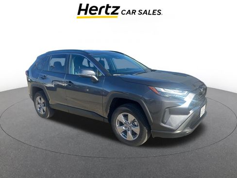 Used 2025 Toyota RAV4 XLE image 1
