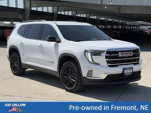 Certified 2024 GMC Acadia Elevation w/ Luxury Package AWD/4WD image 2