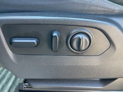 Used 2019 Chevrolet Silverado 1500 RST w/ All-Star Edition image 8