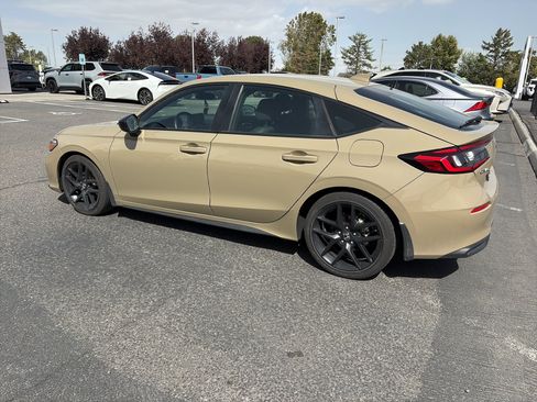 Used 2025 Honda Civic Sport image 11