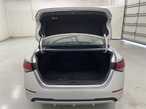 Used 2022 Nissan Sentra SV image 15