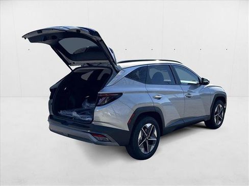 New 2025 Hyundai Tucson SEL image 2