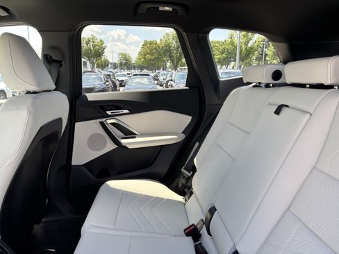 New 2026 BMW X1 xDrive28i w/ Technology Package AWD/4WD image 34