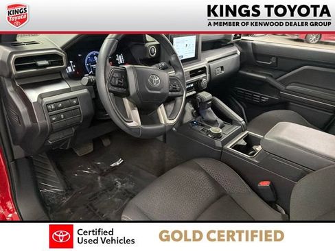 Used 2025 Toyota 4Runner SR5 AWD/4WD image 16