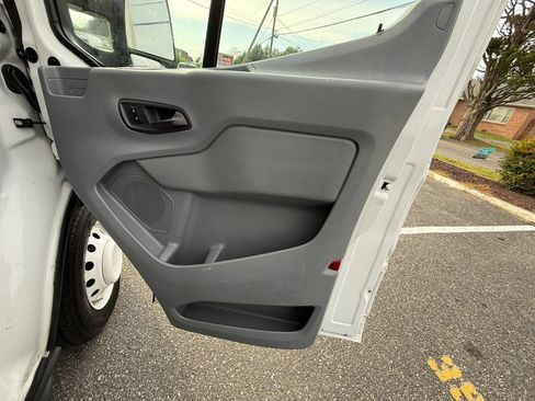 Used 2016 Ford Transit 350 156 DRW w/ Interior Upgrade Package RWD image 25