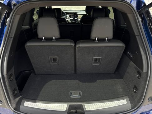 Certified 2024 Cadillac XT6 Premium Luxury FWD image 12