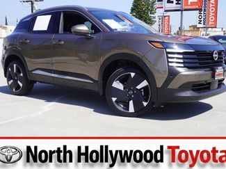 Used 2025 Nissan Kicks SR video 1