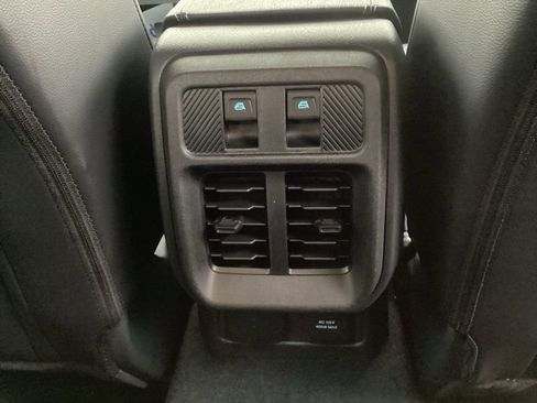 New 2025 Ford Bronco Outer Banks w/ Sasquatch Package image 18