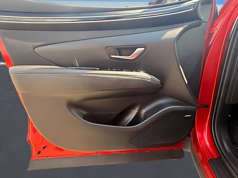 Used 2022 Hyundai Tucson SEL w/ Convenience + Premium Package AWD/4WD image 9