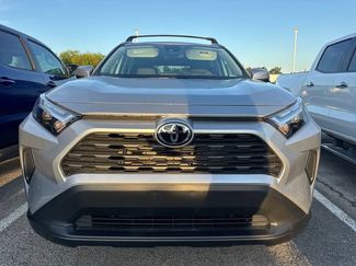 Used 2025 Toyota RAV4 XLE w/ Convenience Package FWD video 2