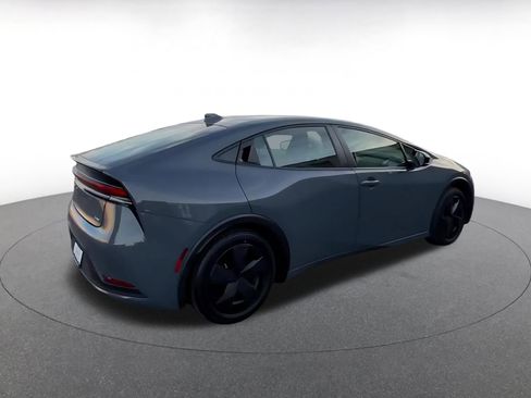 Used 2025 Toyota Prius LE image 15