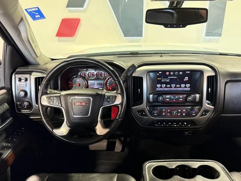 Used 2016 GMC Sierra 2500 SLT w/ Duramax Plus Package AWD/4WD image 10