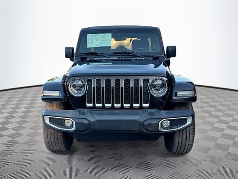 Used 2021 Jeep Wrangler Unlimited Sahara image 2