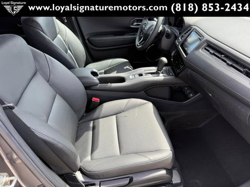 Used 2017 Honda HR-V EX-L image 30