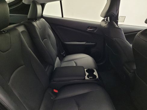 Used 2017 Toyota Prius Prime Advanced image 19