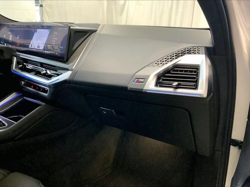 Used 2025 BMW XM image 19