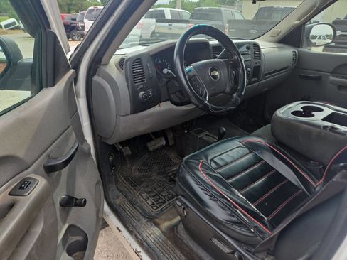 Used 2013 Chevrolet Silverado 1500 W/T AWD/4WD image 10