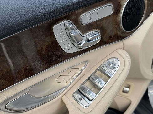 Used 2018 Mercedes-Benz C 300 4MATIC Sedan image 27