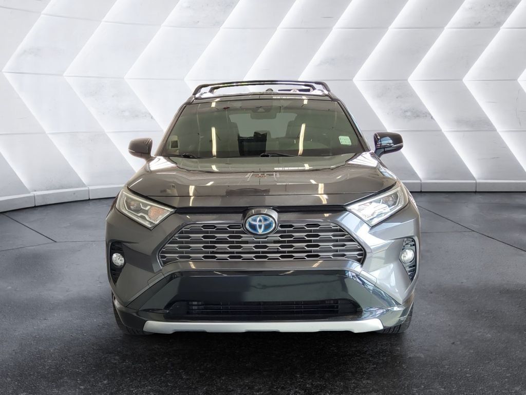 Used 2019 Toyota RAV4 XSE w/ XSE Weather Package AWD/4WD image 2